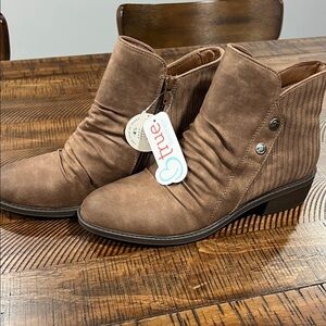 BareTraps Brown Ankle Booties